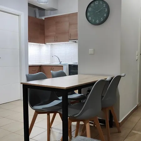 Trikalabnb - Rock & Roll 1 In