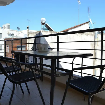 Apartment Trikalabnb - Rock & Roll 1 In *