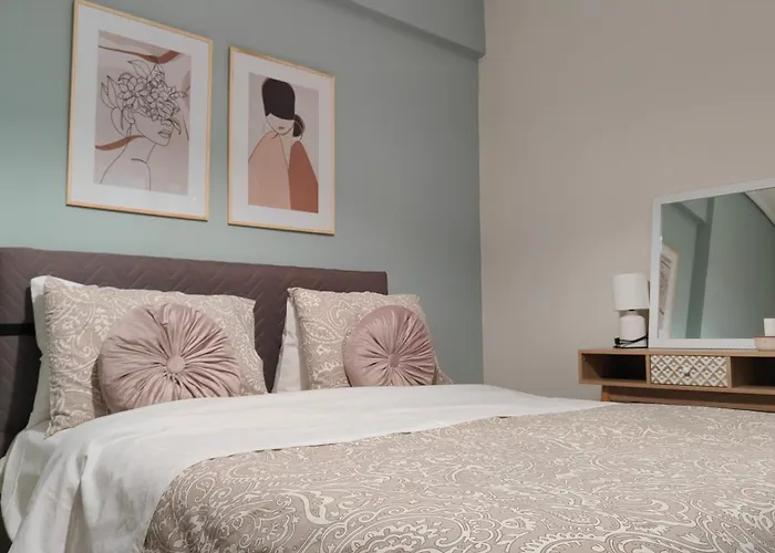 Trikalabnb - Rock & Roll 1 In Apartment *